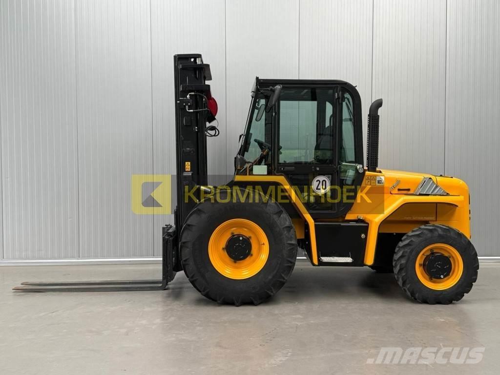 JCB 940 Apvidus autokrāvējs