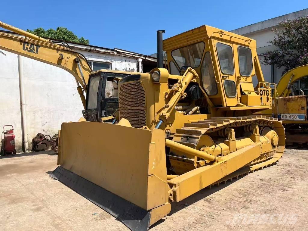 CAT D 7 G Kāpurķēžu buldozeri