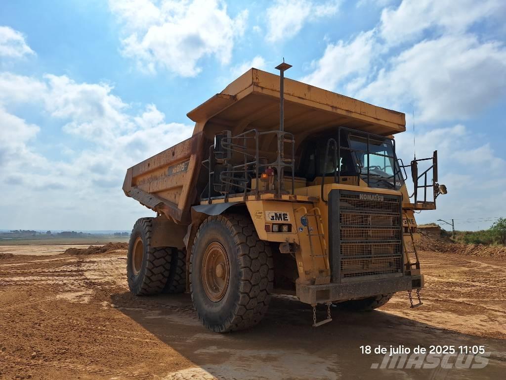 Komatsu HD605-7EO Karjeras kravas automašīnas