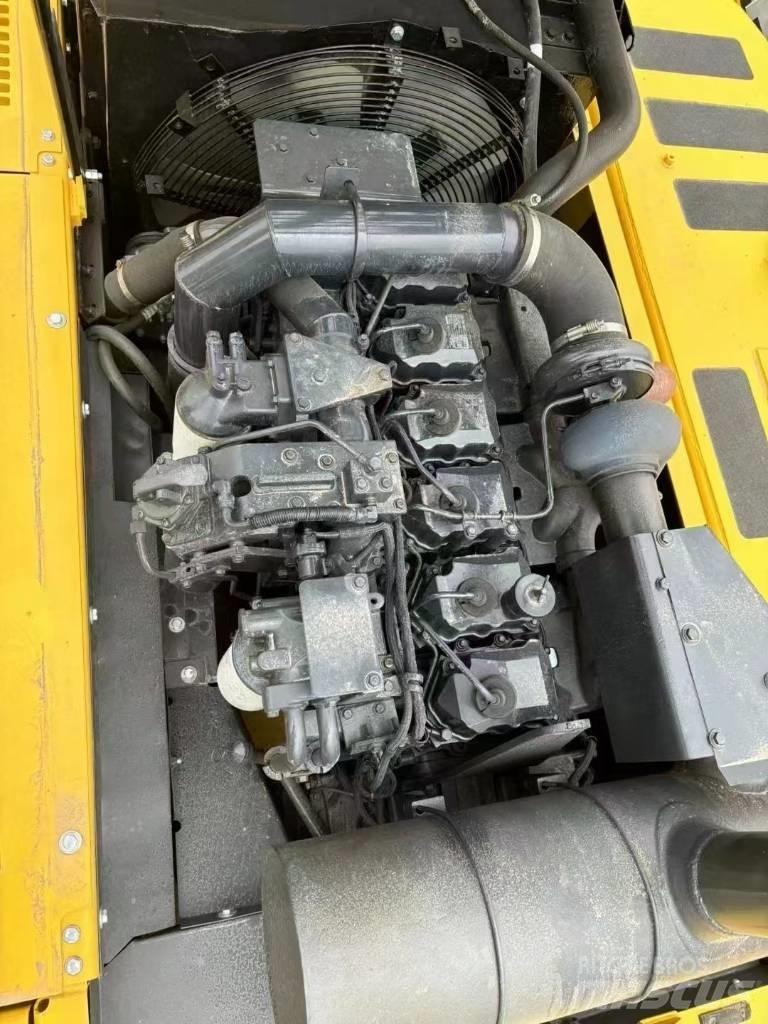 Komatsu 400-7 Kāpurķēžu ekskavatori