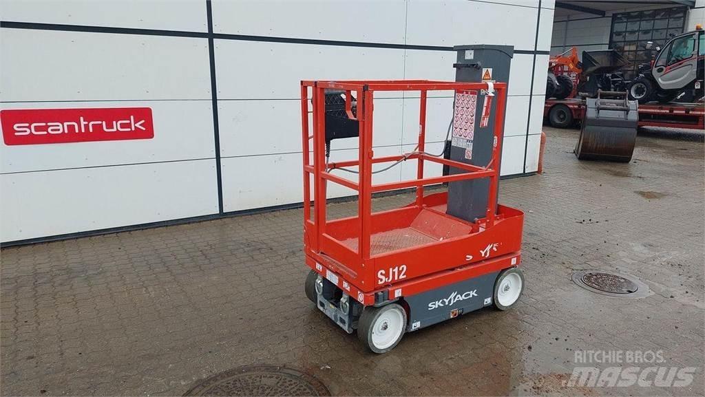 SkyJack SJ12 Vertikālie pacēlāji