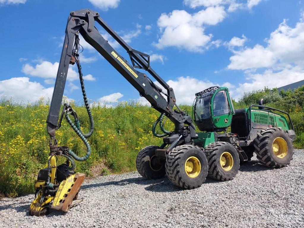 John Deere 1470G Harvesteri