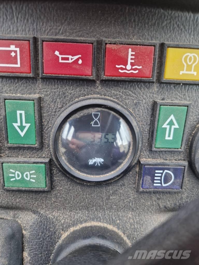 GiANT G 2500 HD Iekrāvēji uz riteņiem