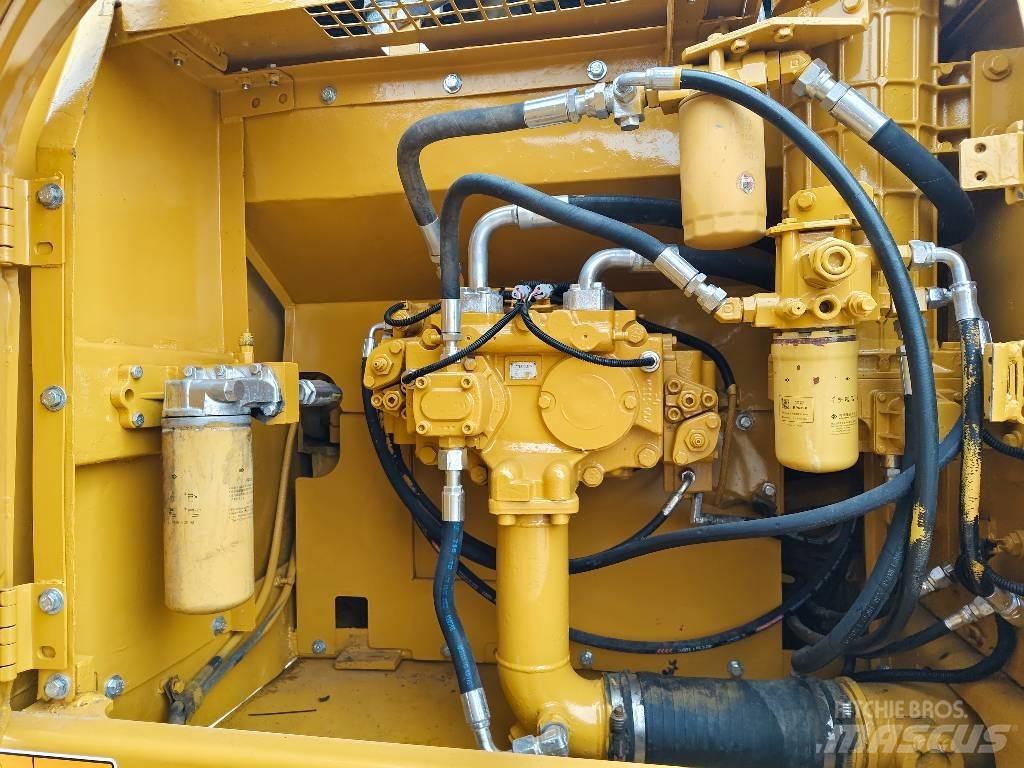 CAT 330 D2L Kāpurķēžu ekskavatori