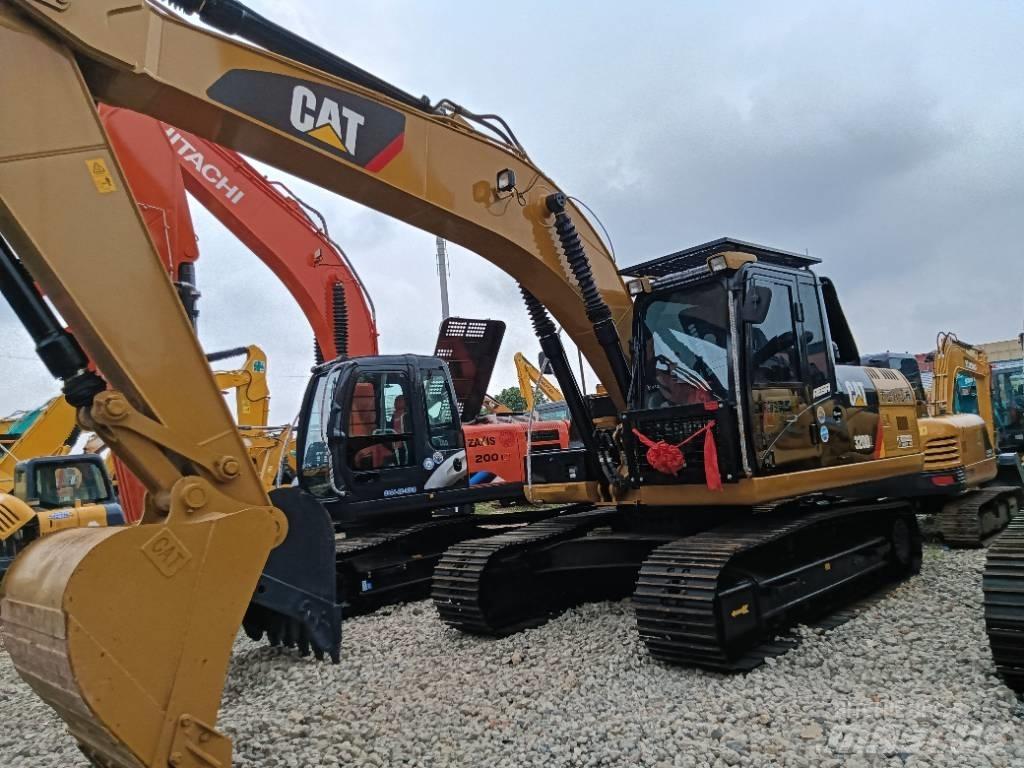 CAT 320D2 Vidēja lieluma ekskavatori 7 t - 12 t