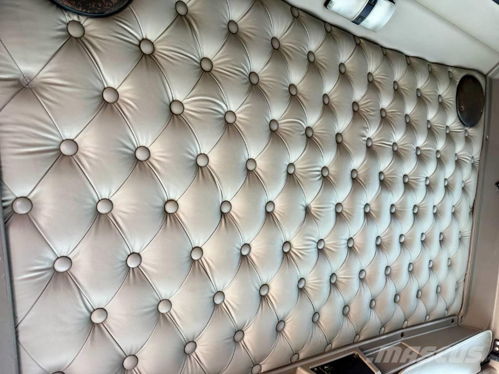 Kenworth W 900 Vilcēji