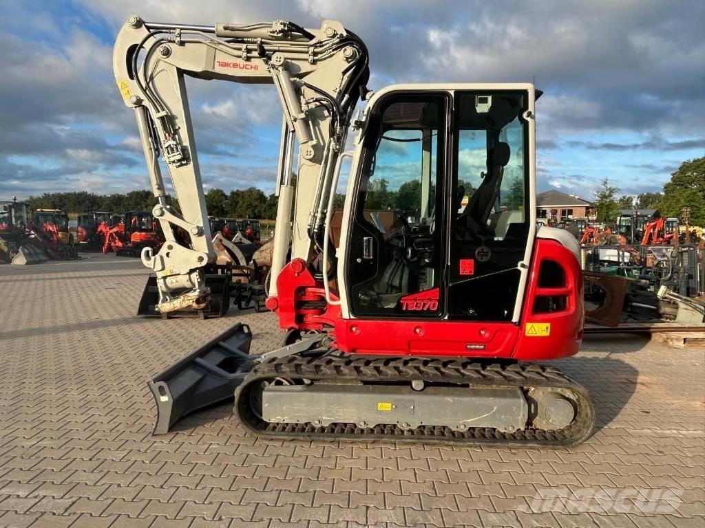 Takeuchi TB 370 V4 Vidēja lieluma ekskavatori 7 t - 12 t