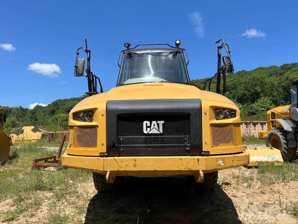 CAT 730 C Artikulētie pašizgāzēji