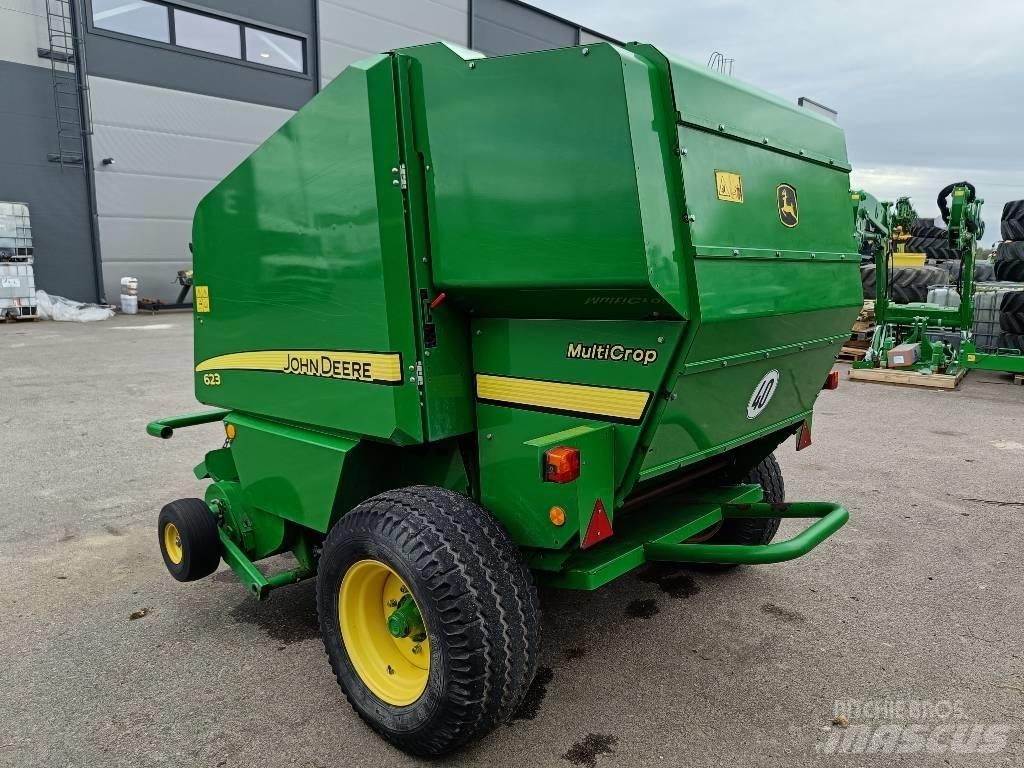 John Deere 623N Rituļu preses