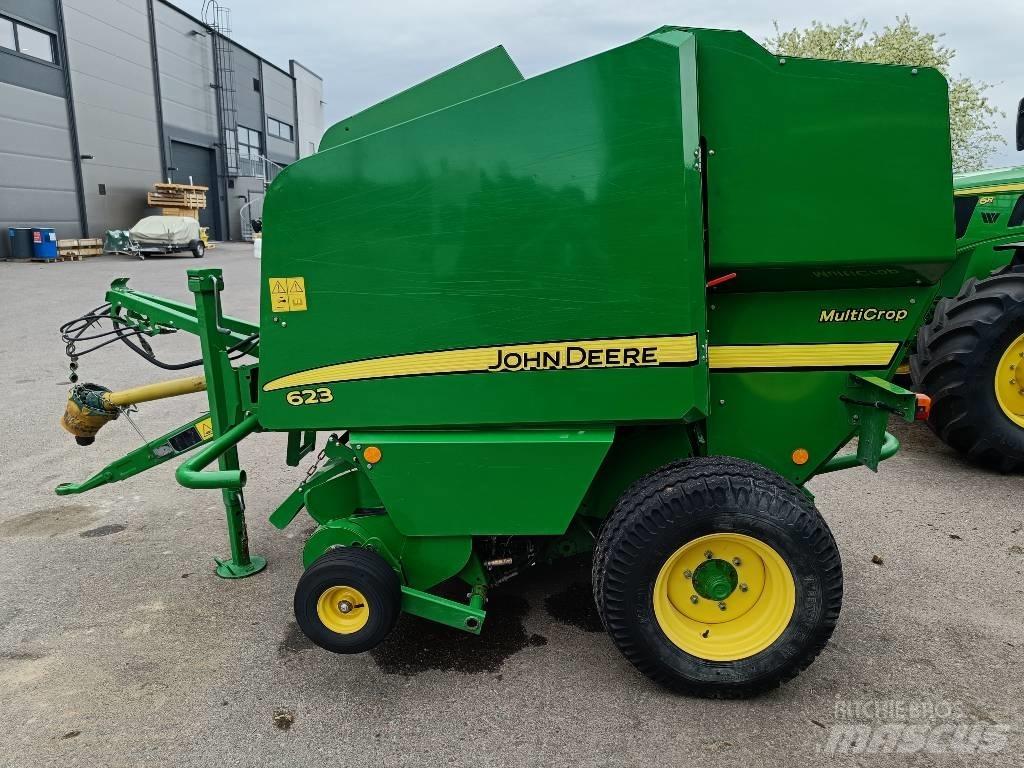 John Deere 623N Rituļu preses