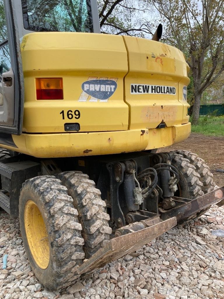 New Holland MH 2.6 Ekskavatori uz riteņiem