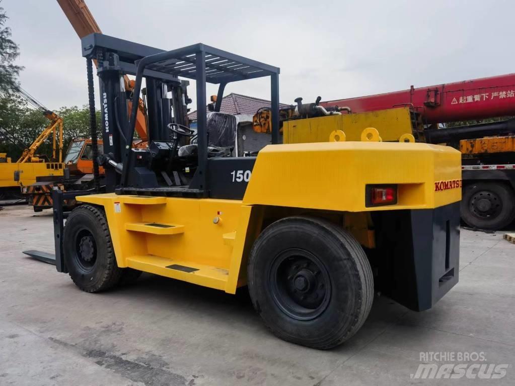 Komatsu FD 15 Tehnika ar dīzeļa dzinēju