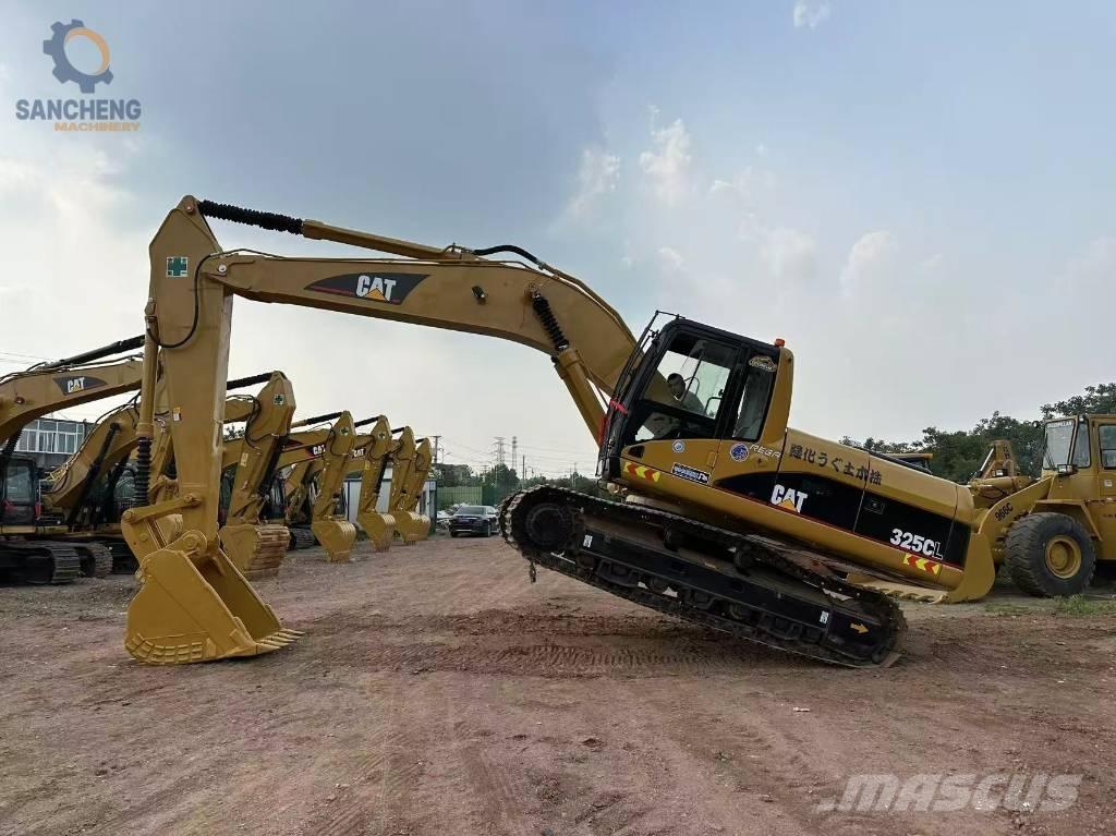 CAT 325 CL Kāpurķēžu ekskavatori