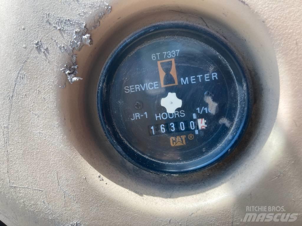 CAT 330 B Kāpurķēžu ekskavatori