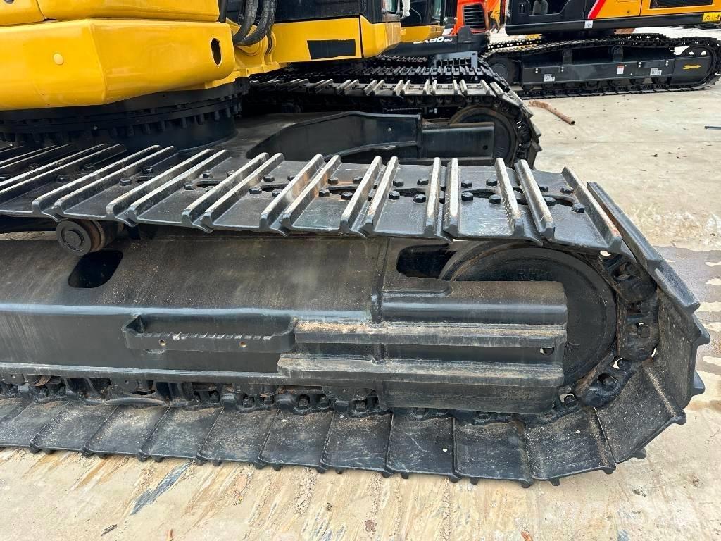 CAT 323GC Kāpurķēžu ekskavatori