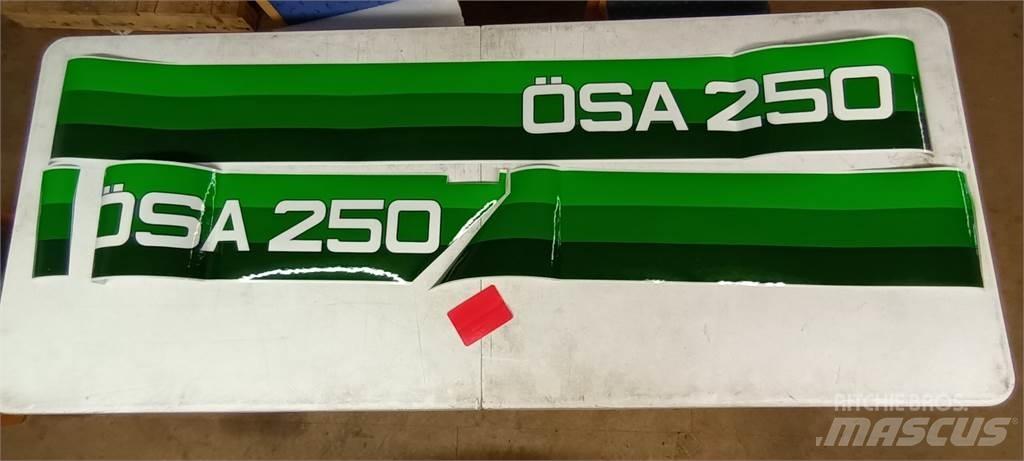  FMG/Ösa 104121 Kabīnes un interjers