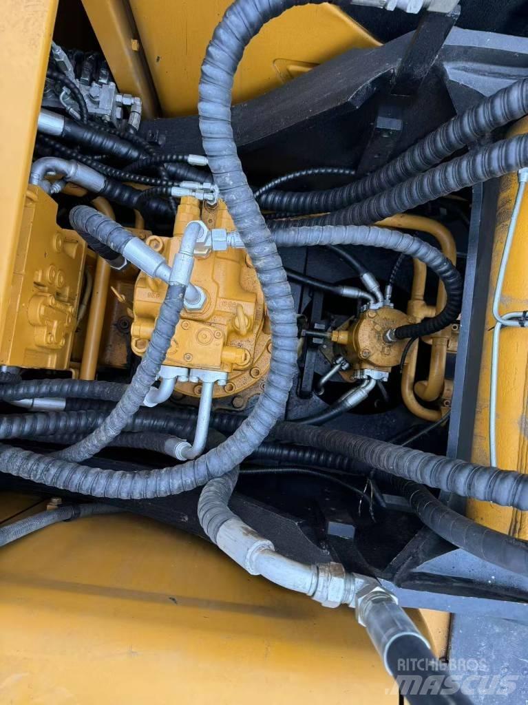 Sany SY 215 C-9 Vidēja lieluma ekskavatori 7 t - 12 t