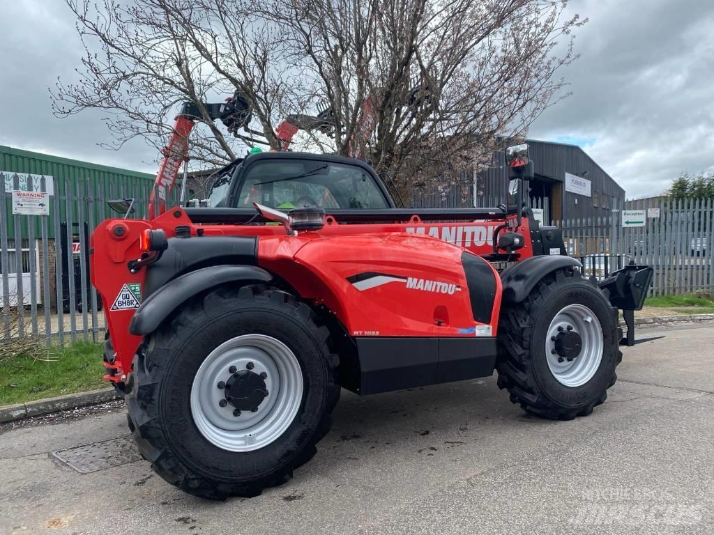 Manitou MT 1033 Teleskopiskie manipulatori