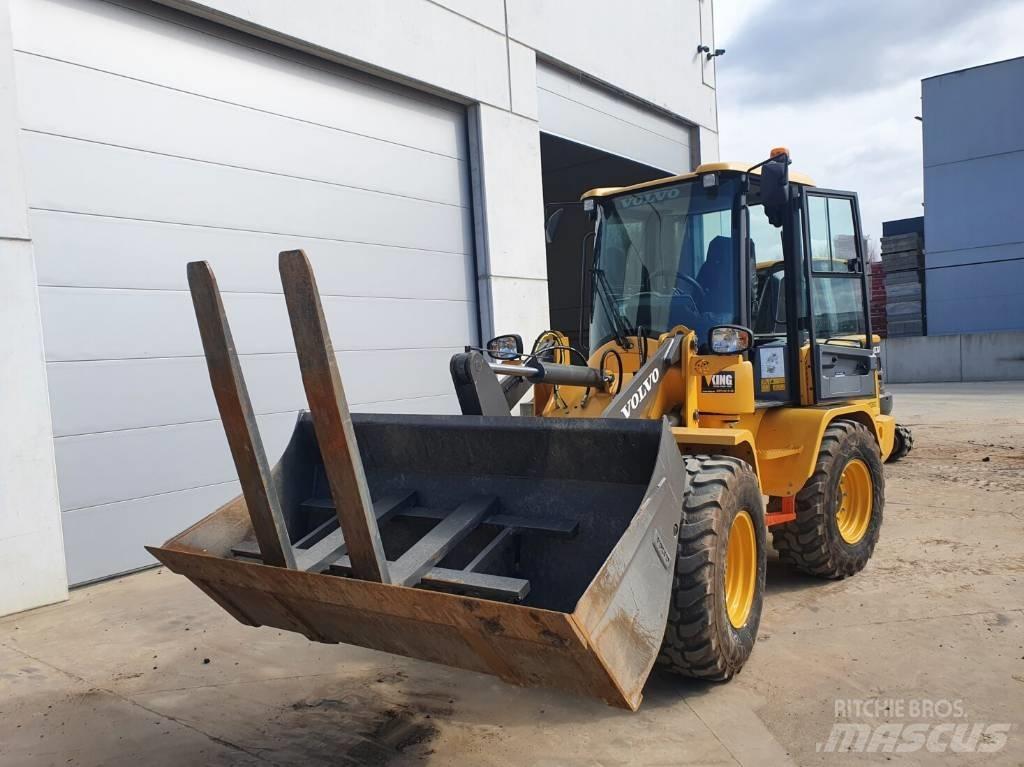 Volvo L 30 G Mobilie drupinātāji