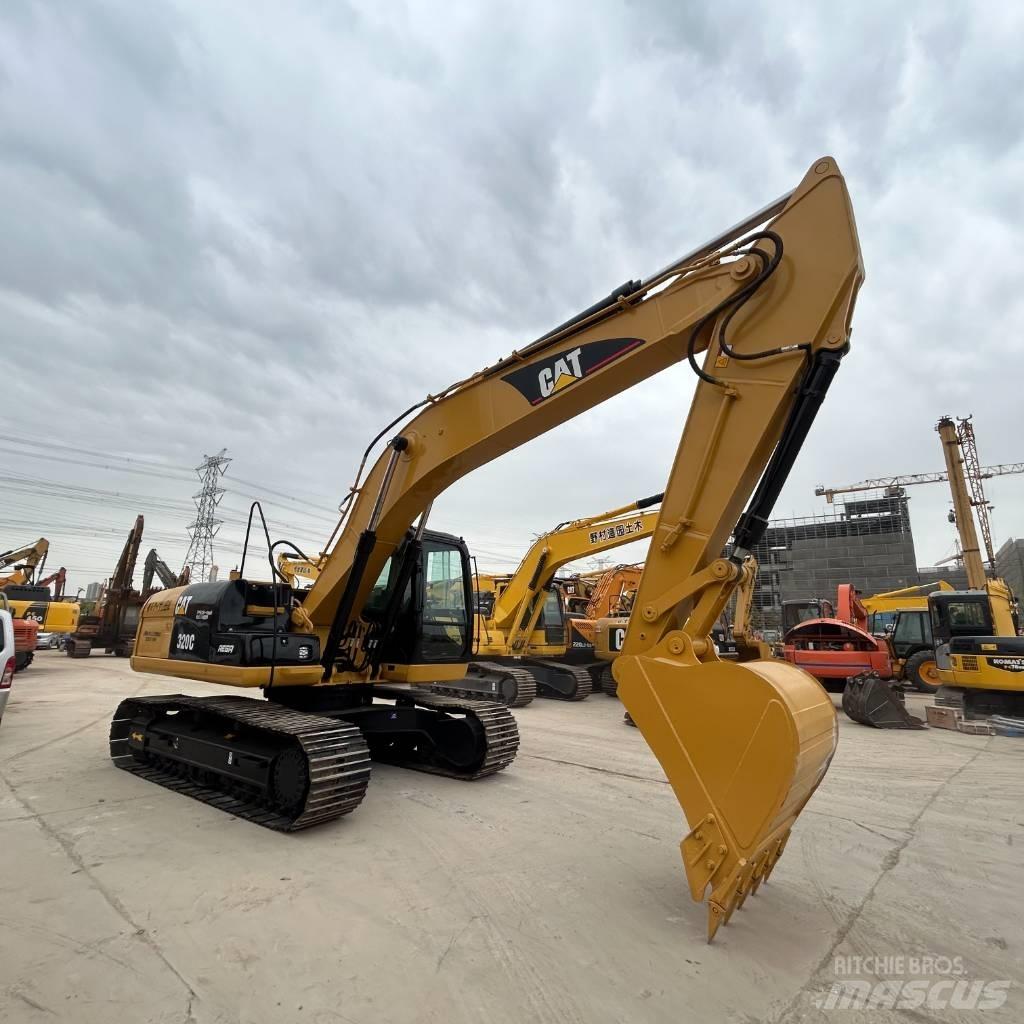 CAT 320 C Kāpurķēžu ekskavatori