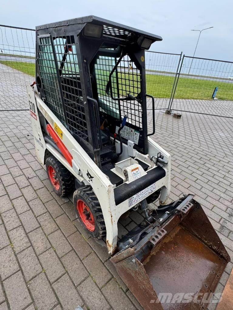 Bobcat S 70 Lietoti riteņu kompaktiekrāvēji