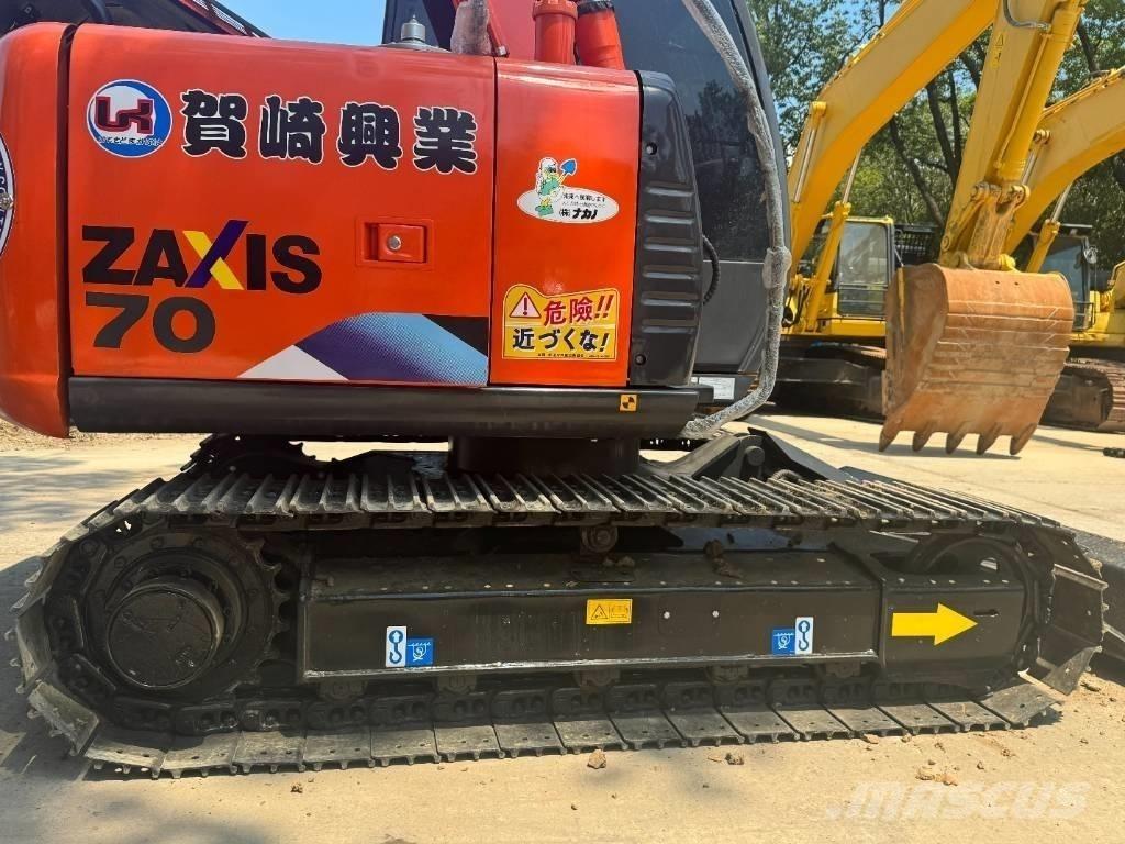 Hitachi ZX 70 Kāpurķēžu ekskavatori