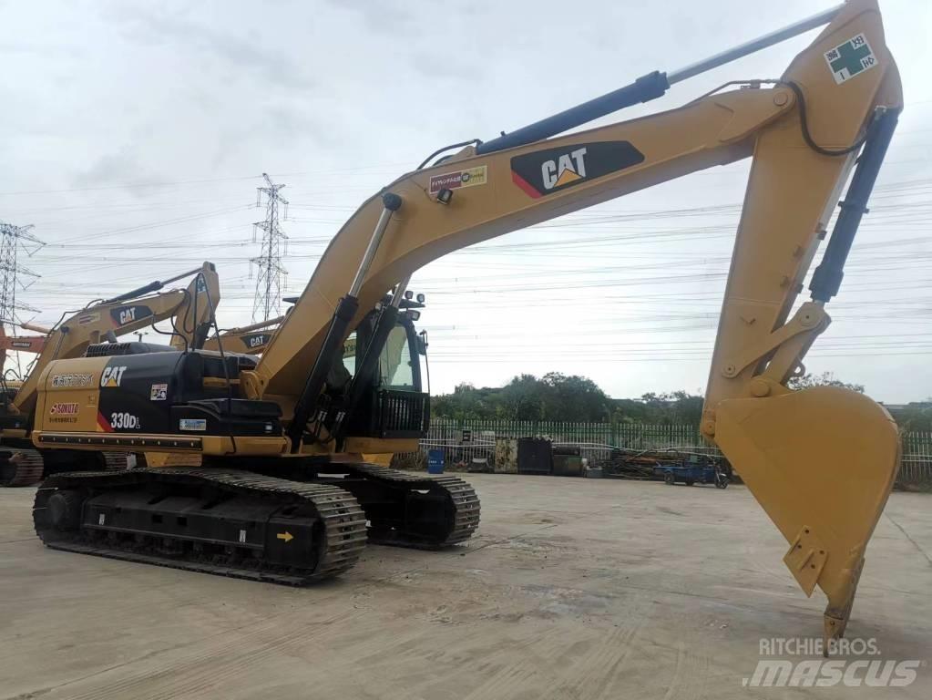 CAT 330 D Kāpurķēžu ekskavatori