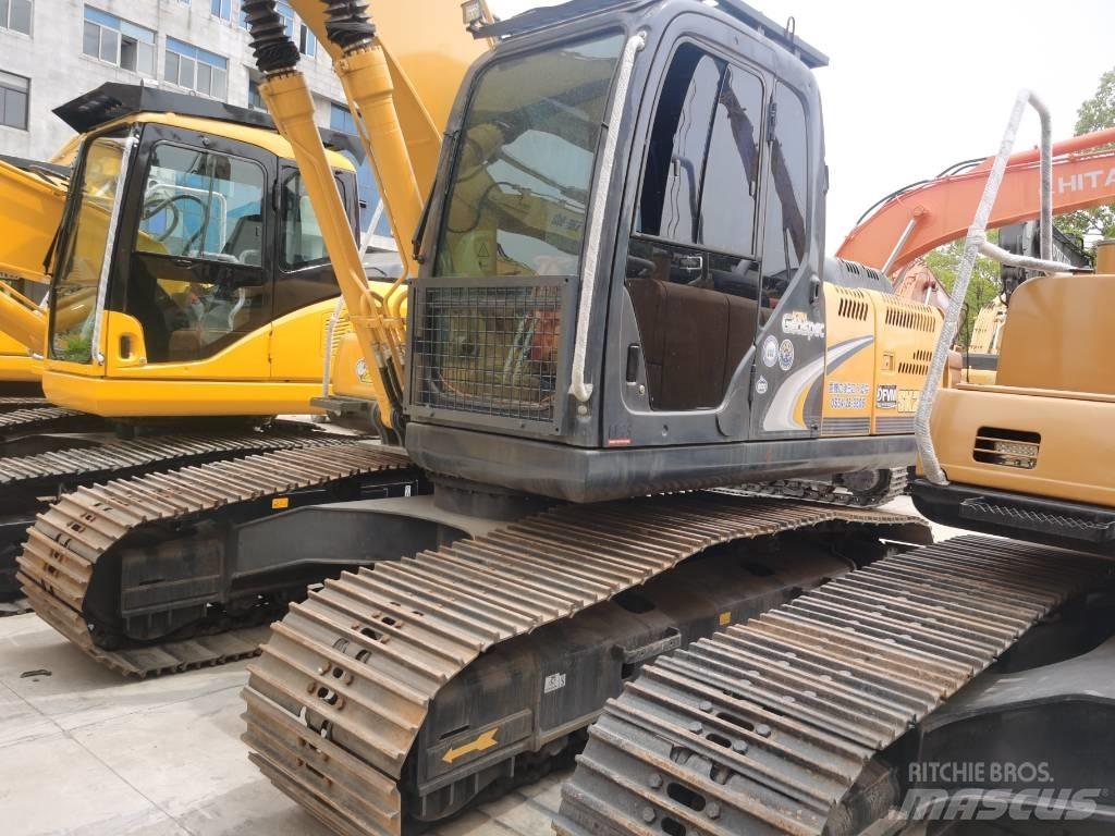 Kobelco SK 200-8 Kāpurķēžu ekskavatori