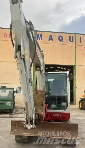 Takeuchi TB 250 Mini ekskavatori < 7 t