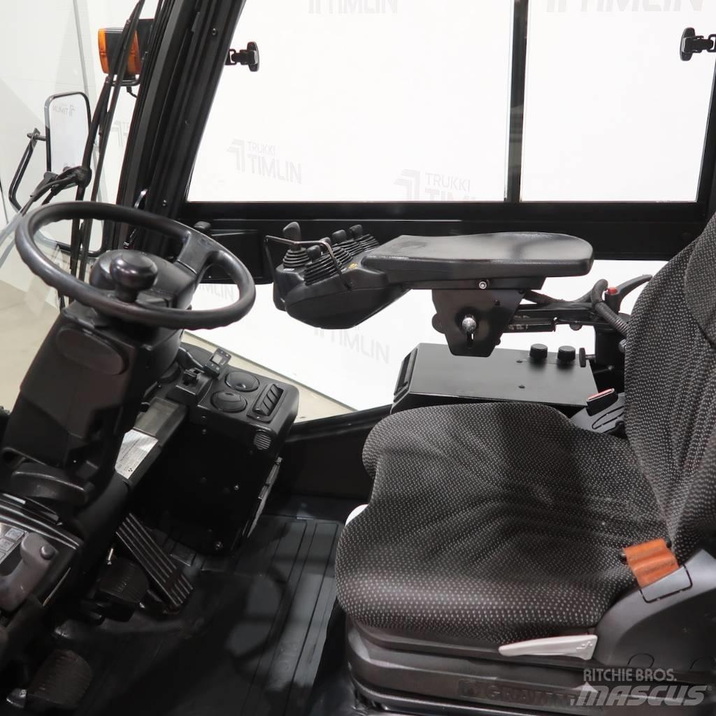 Toyota 40-8FD40N Tehnika ar dīzeļa dzinēju