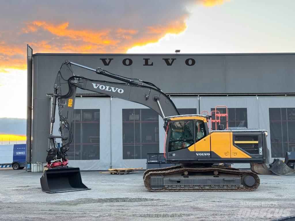 Volvo EC 250 EL Kāpurķēžu ekskavatori