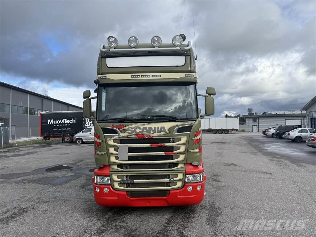 Scania R580 8X2 Furgons