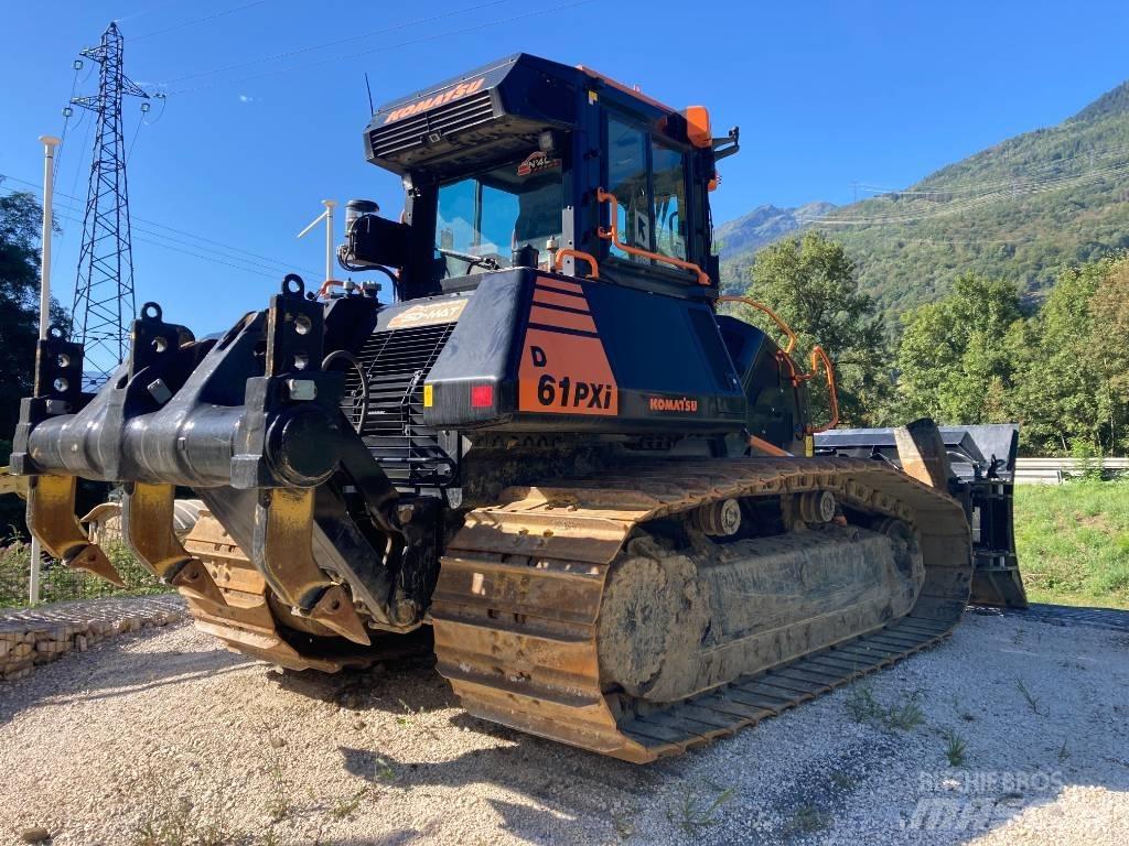 Komatsu D61PXI-24E0 Kāpurķēžu buldozeri
