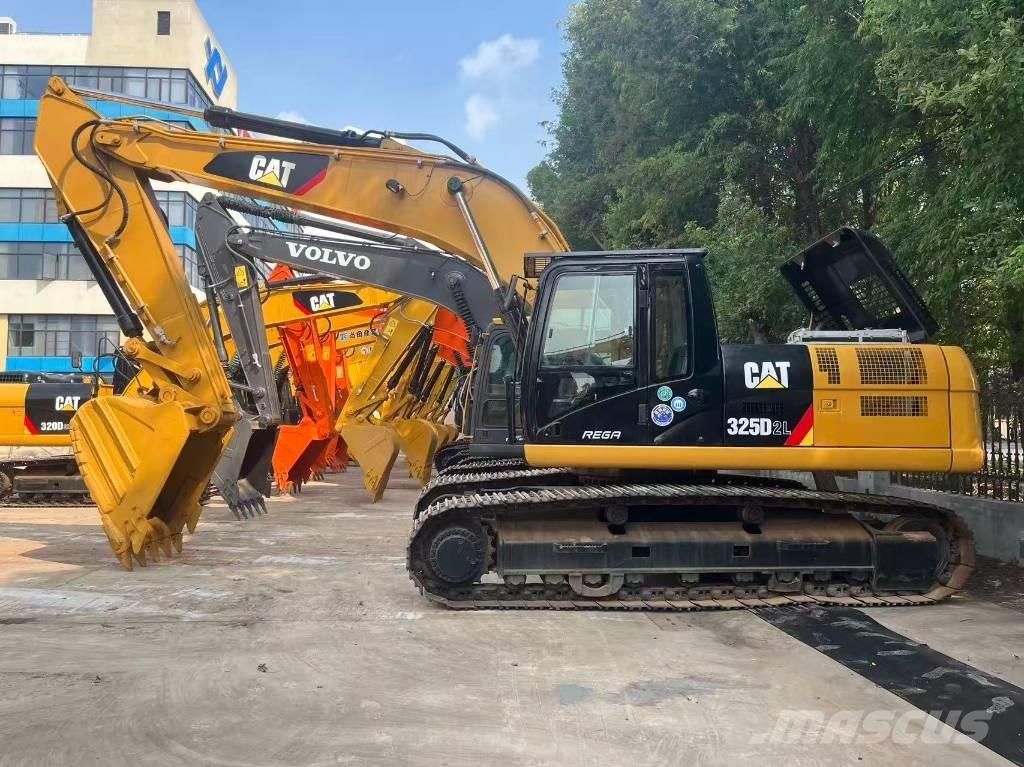 CAT 325 D L Kāpurķēžu ekskavatori