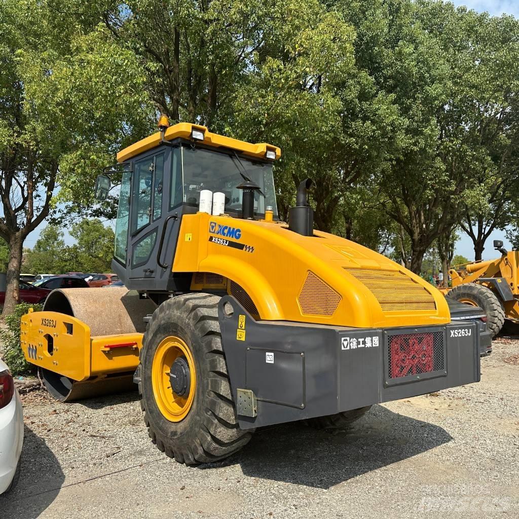 XCMG XS263J Vienvalča grunts veltņi