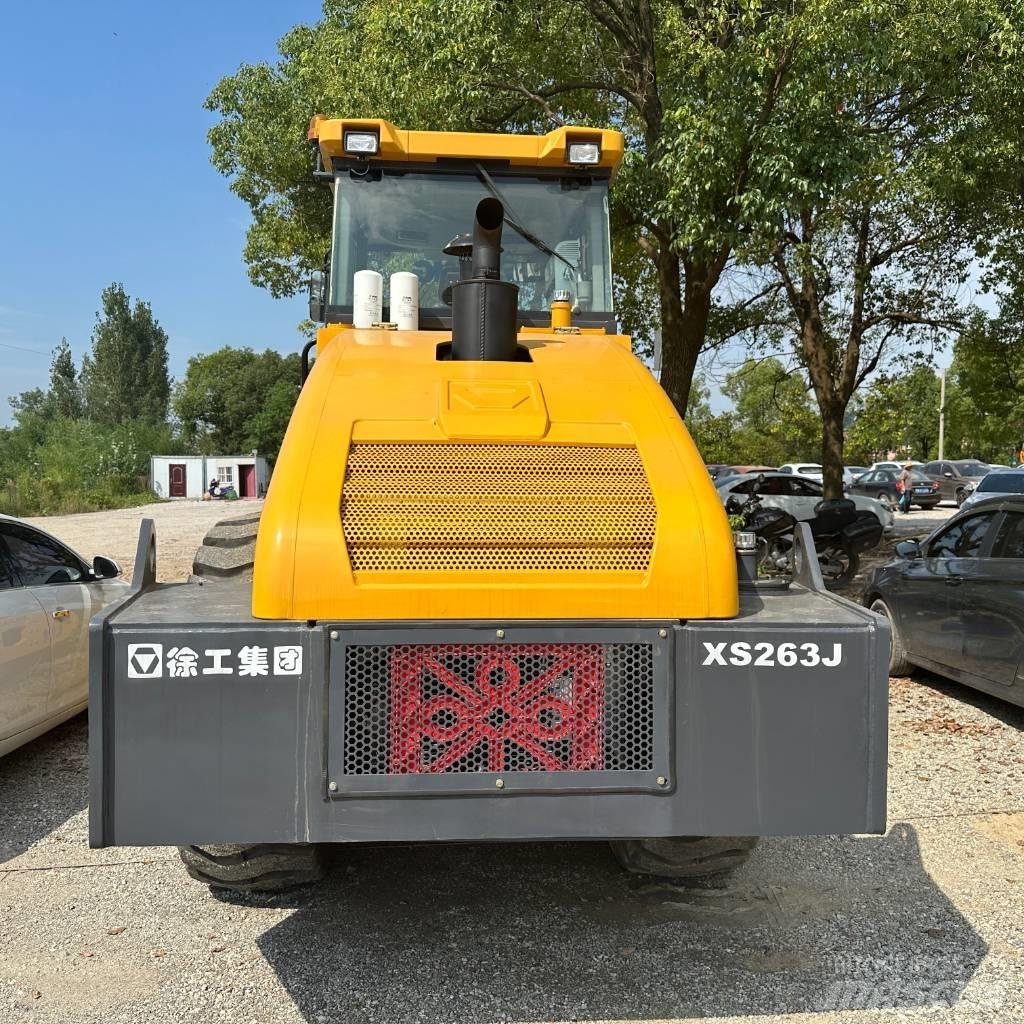 XCMG XS263J Vienvalča grunts veltņi