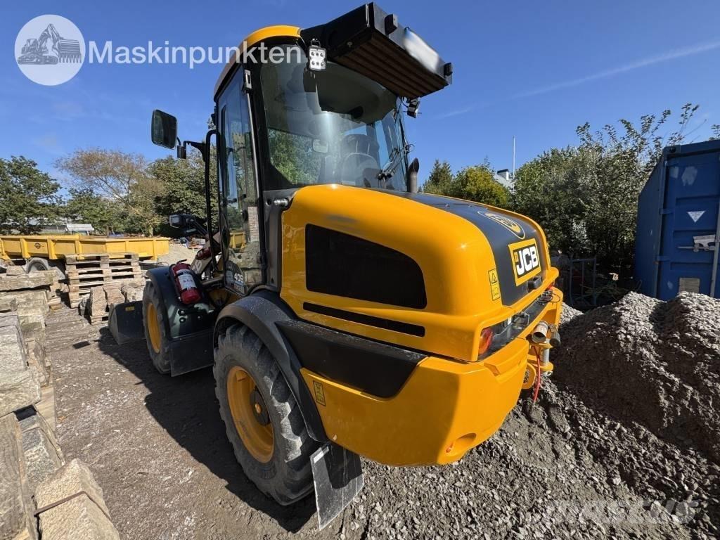 JCB 409 Iekrāvēji uz riteņiem