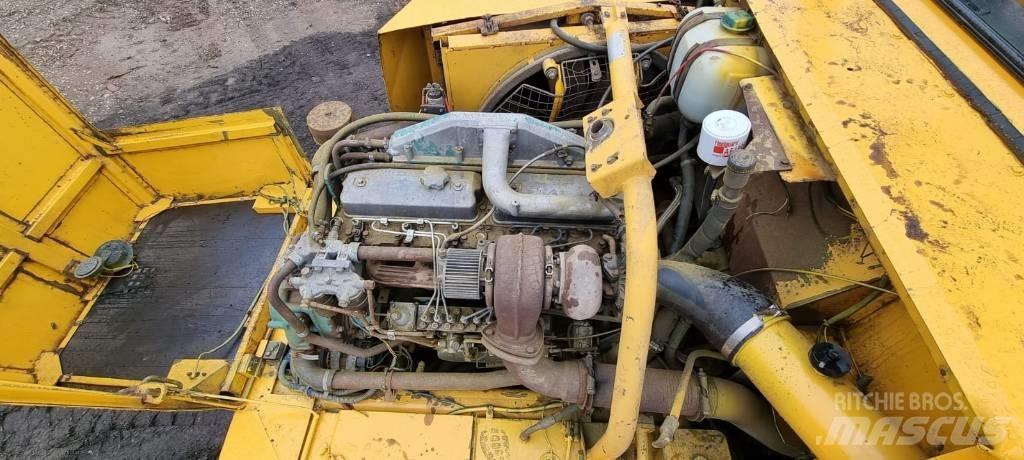 Volvo A 25 C 6x6 Artikulētie pašizgāzēji