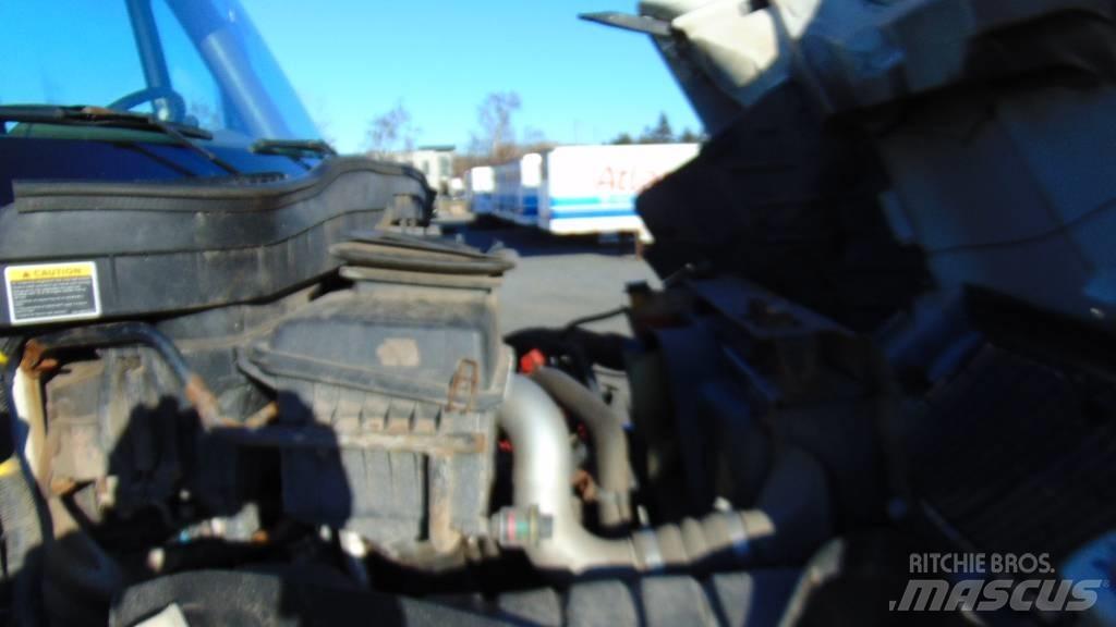 International 4300 Furgons