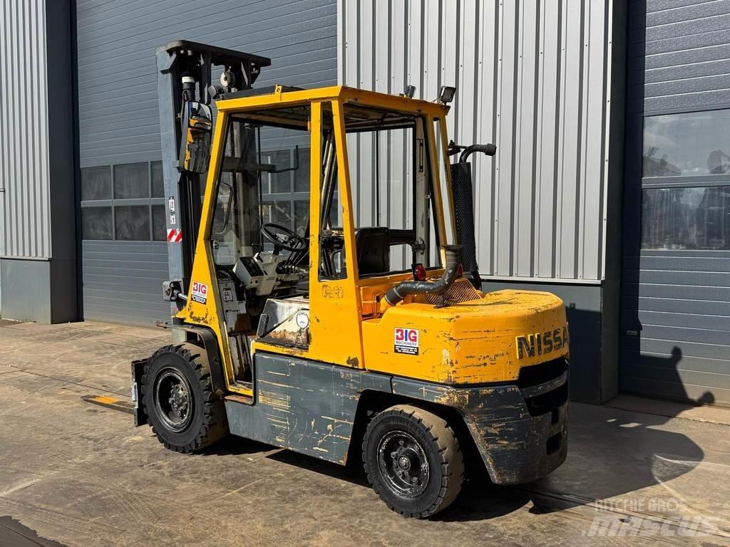Nissan WGF03A45U Autokrāvēji - citi