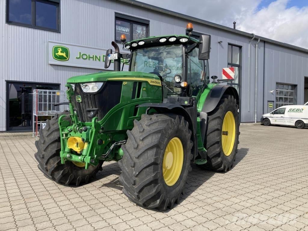 John Deere 6R215 Traktori