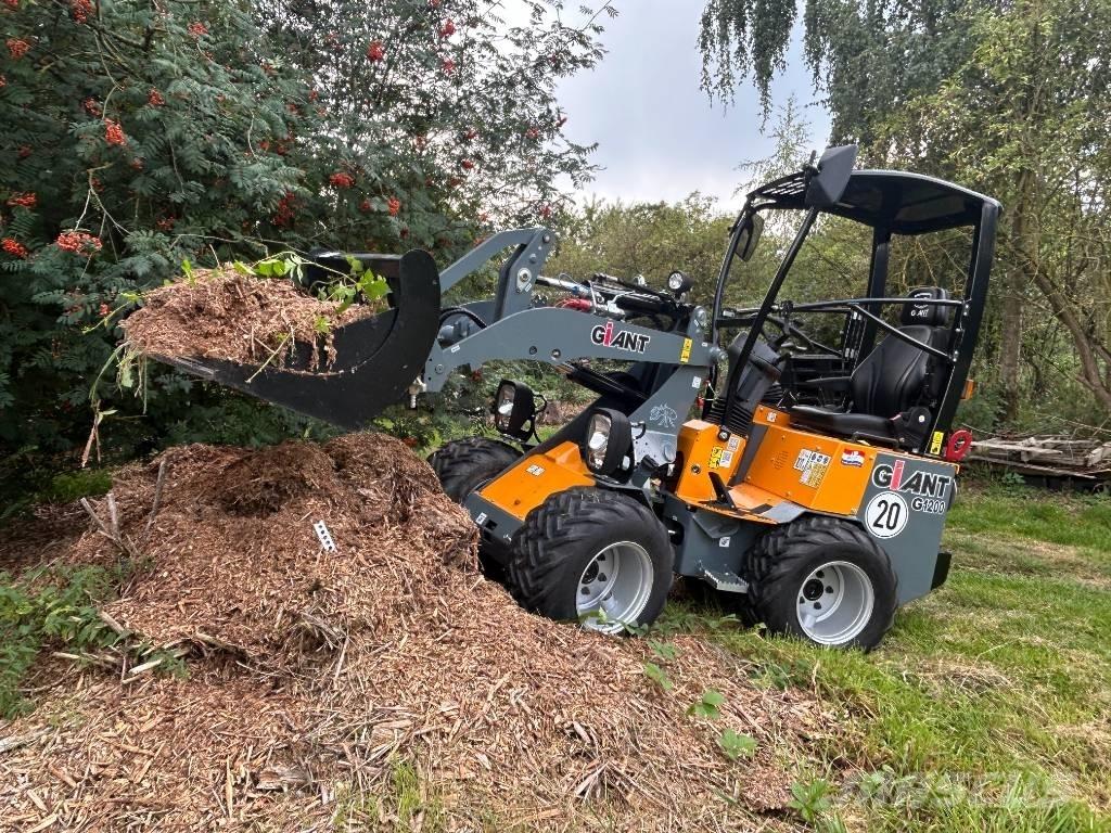 GiANT G 1200 Mini iekrāvēji