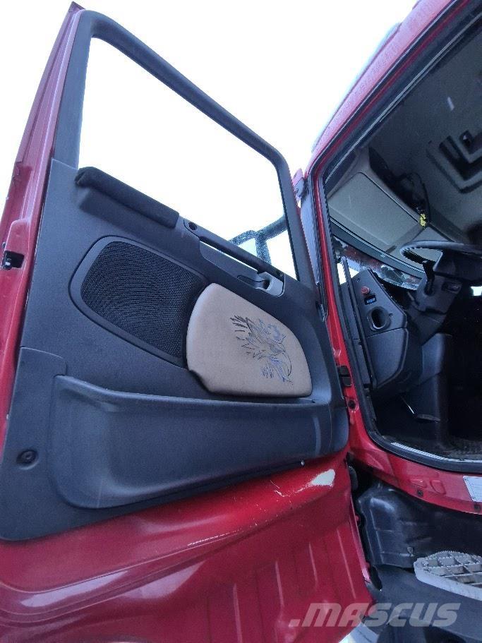 Scania R620 6x4 Kokvedēji