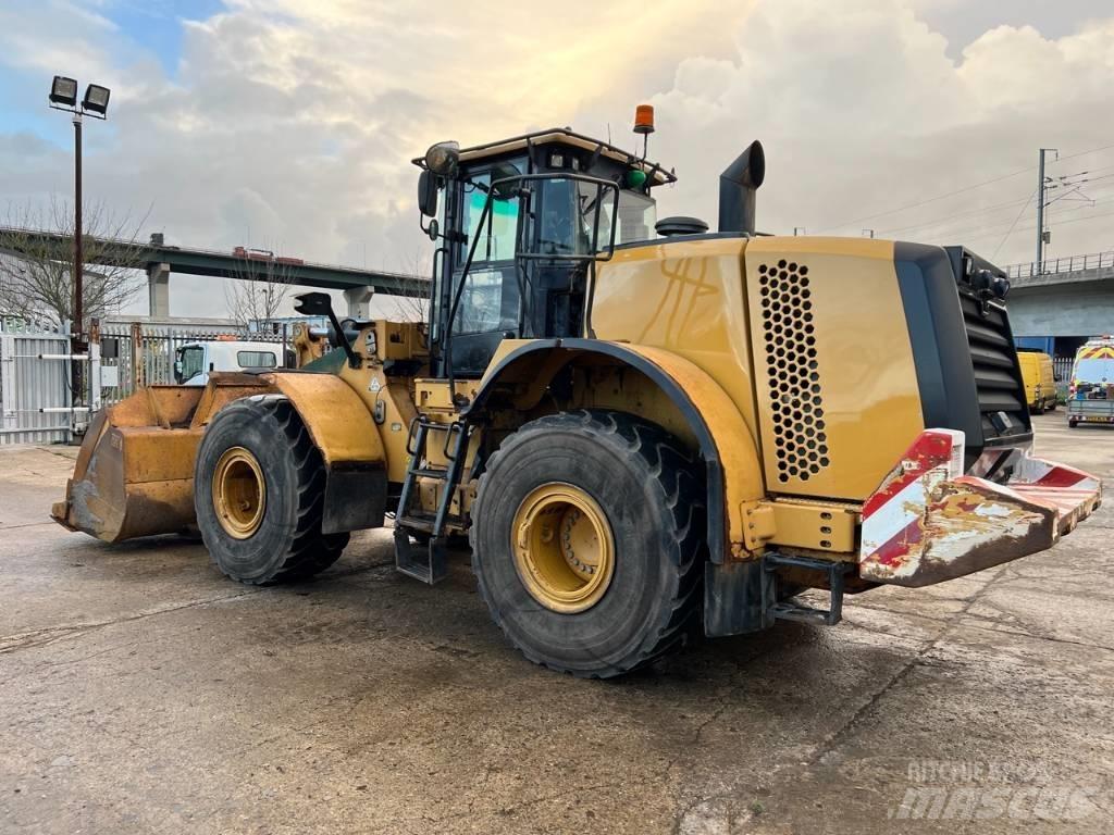 CAT 972 K Iekrāvēji uz riteņiem
