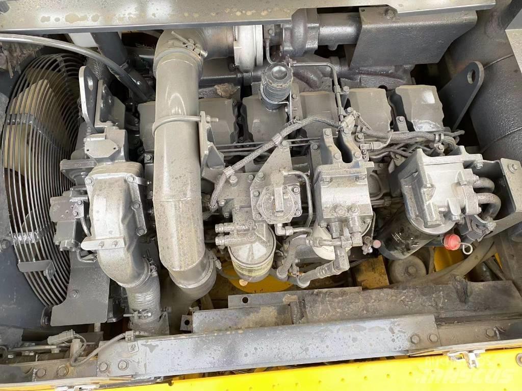 Komatsu PC 450 Kāpurķēžu ekskavatori
