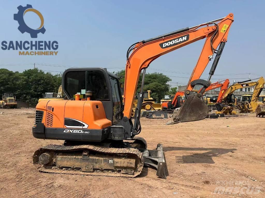 Doosan DX 60 Mini ekskavatori < 7 t