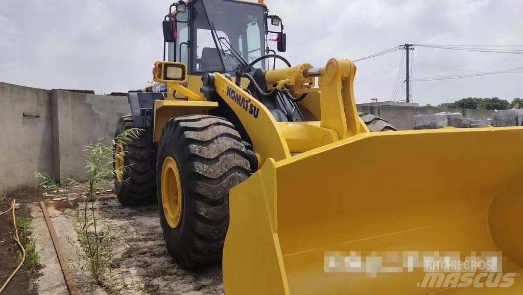 Komatsu WA 470 Iekrāvēji uz riteņiem