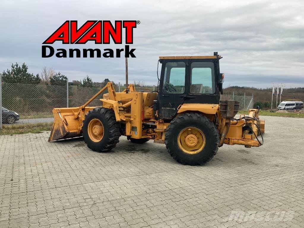 Hydrema 806 Ekskavatori-iekrāvēji