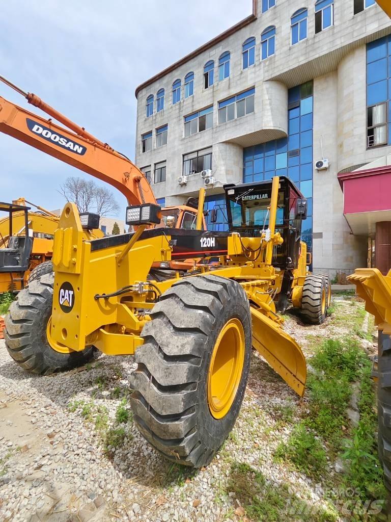 CAT 120 H Greideri