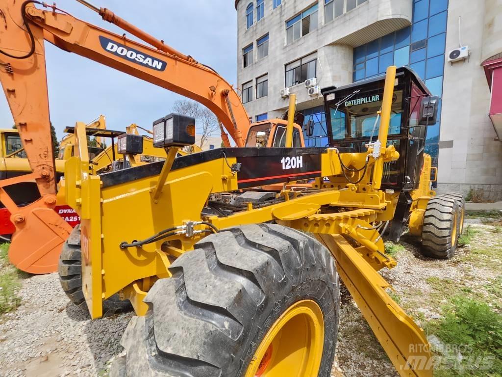 CAT 120 H Greideri